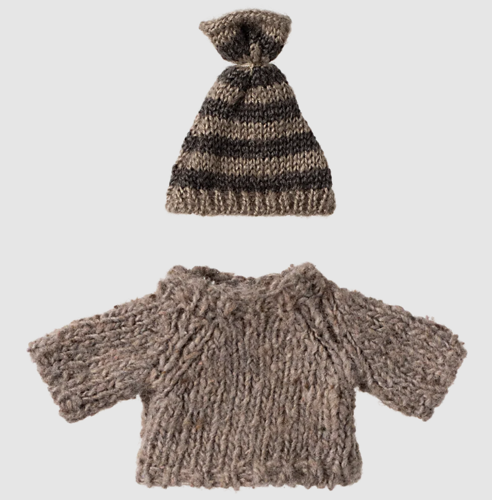 17-4213-00 MAGLIONE E CAPPELLO A MAGLIA INVERNALE
